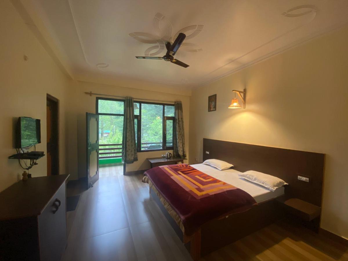 The Royal Orchard Kasol Hotel Екстериор снимка