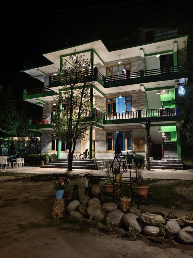 The Royal Orchard Kasol Hotel Екстериор снимка