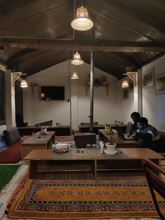 The Royal Orchard Kasol Hotel Екстериор снимка